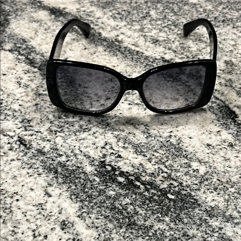 Marc By Marc Jacobs Black and Blue Sunglasses Bold Oversized Design